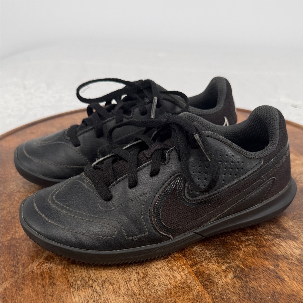 Nike Shoes Kids 13C Tiempo Black Athletic Sneakers DA1332-001 Indoor Turf Soccer